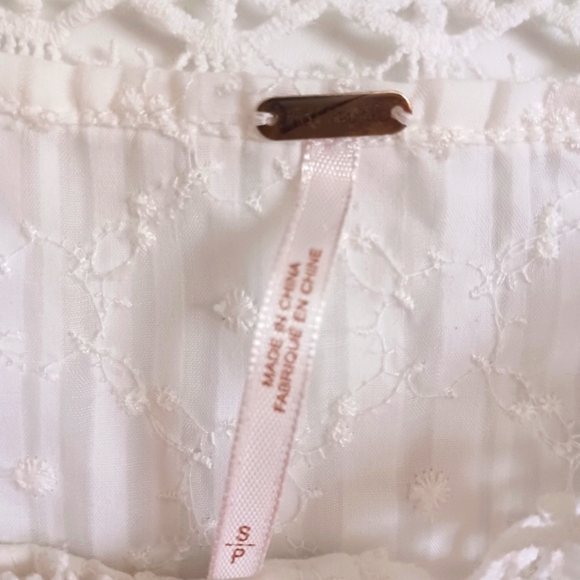 Free people size small white top - Picture 3 of 5